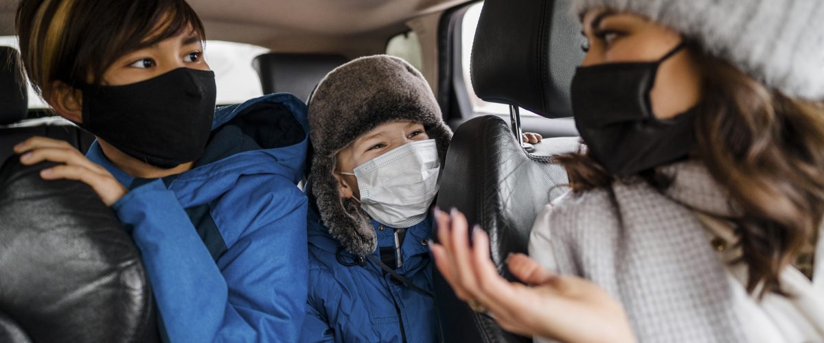 Armada mobil Elf untuk disewa dalam perjalanan wisata