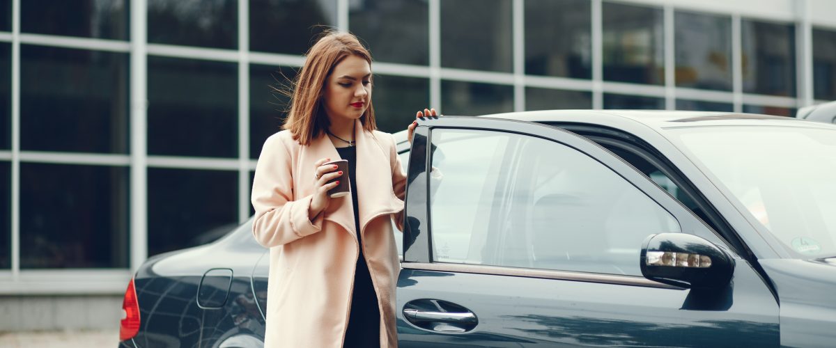 Mobil Mewah Premium untuk Disewa di Jakarta