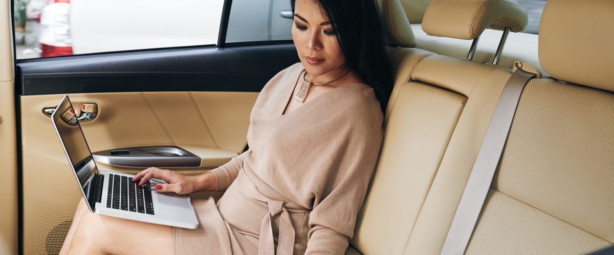 Toyota Altis siap disewa di Jakarta