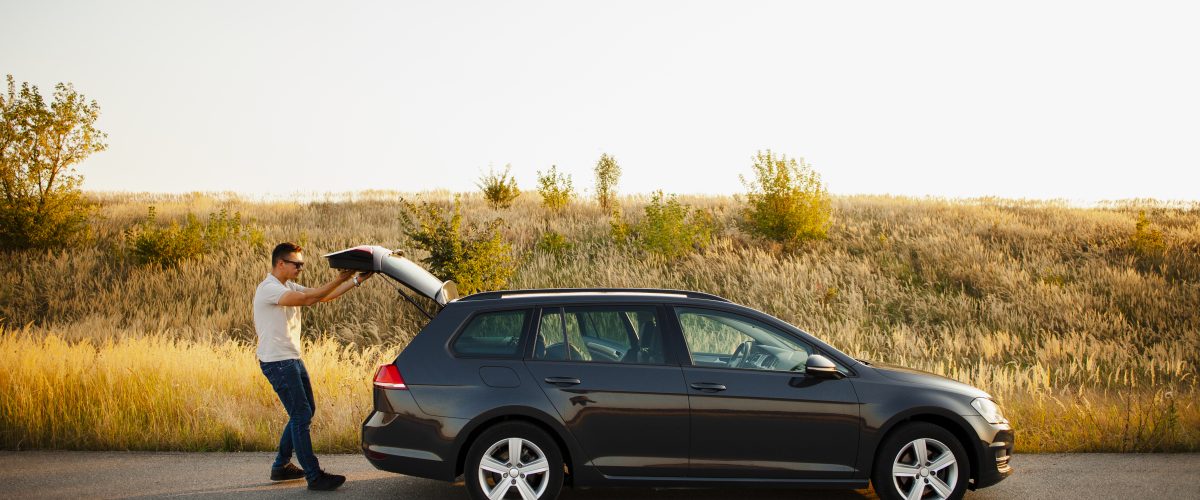 Layanan sewa mobil Innova Jakarta dengan sopir profesional