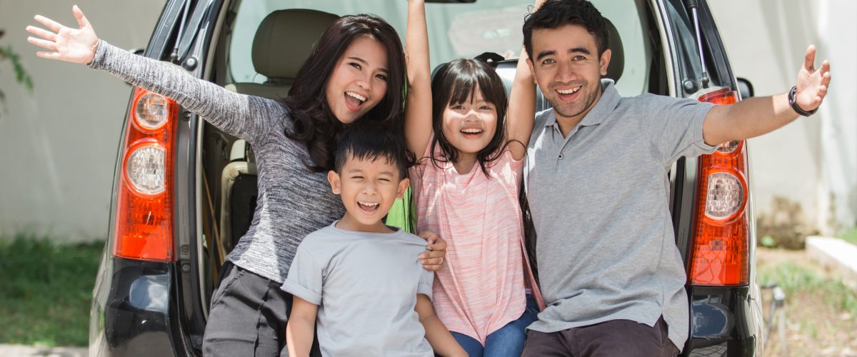 Gambar luxury family car dengan desain elegan dan interior premium