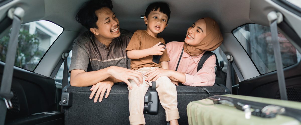 Armada travel Bekasi, layanan transportasi Bekasi, sopir profesional Bekasi