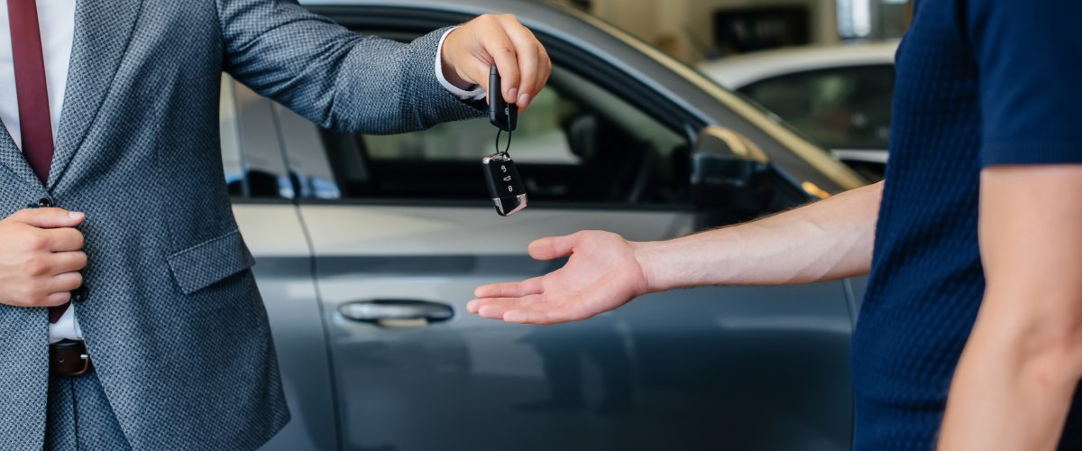 Sewa mobil mingguan terpercaya