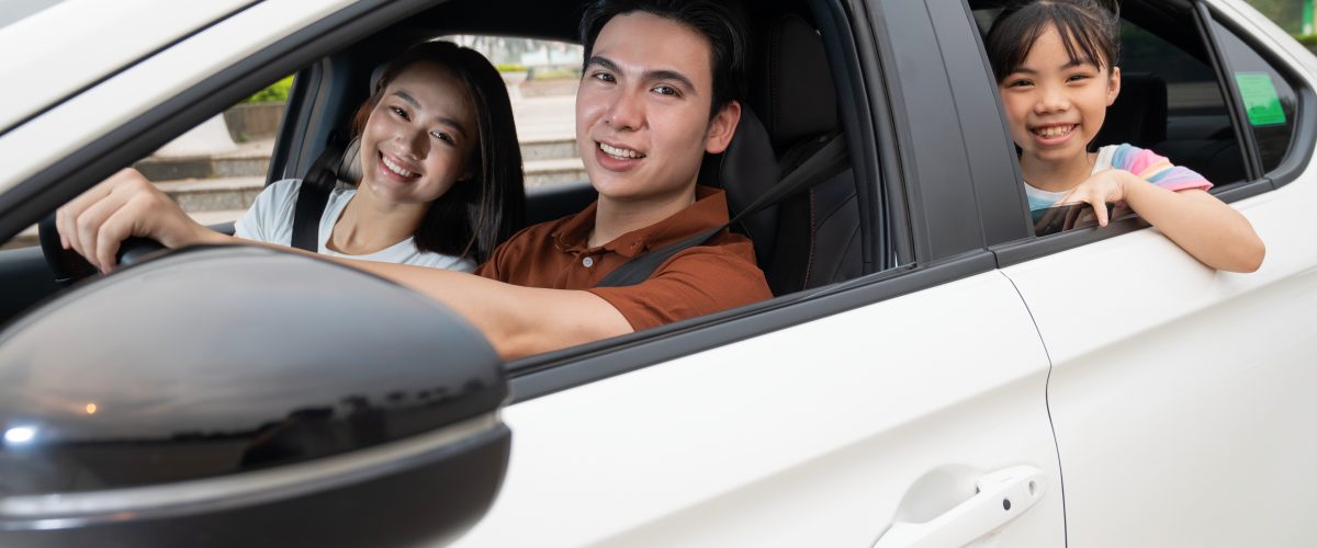 Sewa Camry Depok untuk perjalanan bisnis dan keluarga